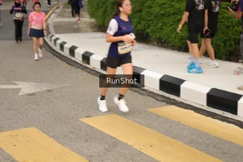 Runner Photo 4261068
