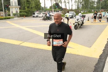Runner Photo 4261073