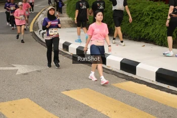 Runner Photo 4261084