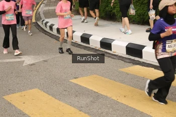Runner Photo 4261100
