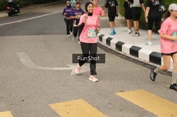Runner Photo 4261101