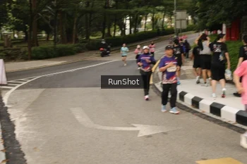 Runner Photo 4261116