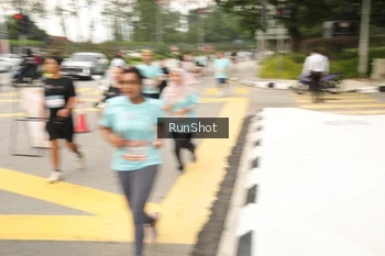 Runner Photo 4261120