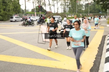 Runner Photo 4261124