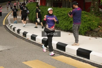 Runner Photo 4261132