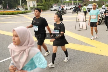 Runner Photo 4261136