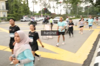 Runner Photo 4261137