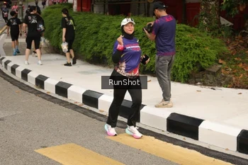 Runner Photo 4261140