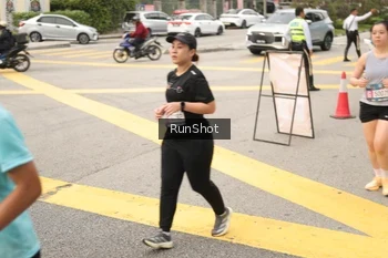 Runner Photo 4261149