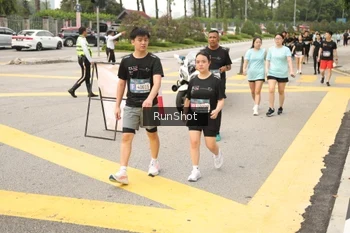 Runner Photo 4261221