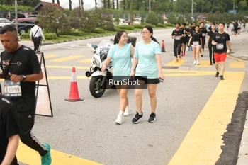 Runner Photo 4261223