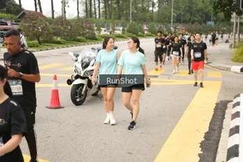 Runner Photo 4261225