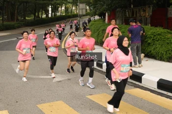 Runner Photo 4261332