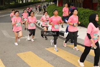 Runner Photo 4261335