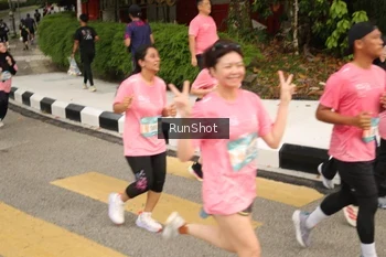 Runner Photo 4261350