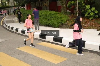 Runner Photo 4261364