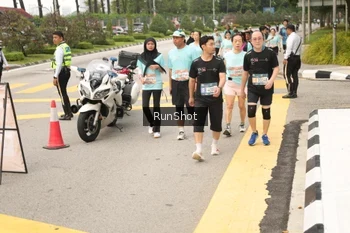 Runner Photo 4261367