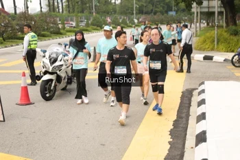Runner Photo 4261370