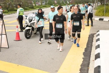 Runner Photo 4261371