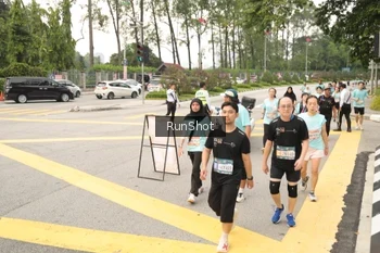 Runner Photo 4261380