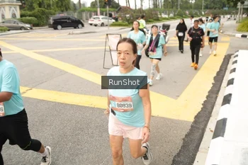 Runner Photo 4261400