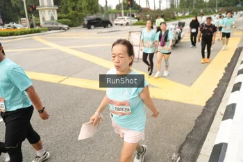 Runner Photo 4261401