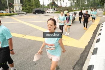 Runner Photo 4261402