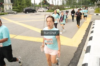 Runner Photo 4261404