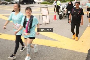 Runner Photo 4261412