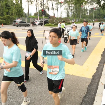 Runner Photo 4261440