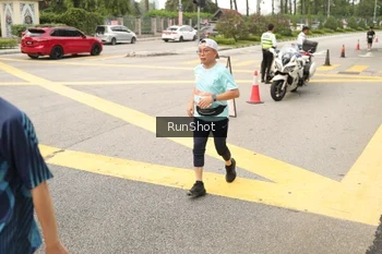 Runner Photo 4261473
