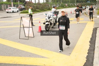 Runner Photo 4261535