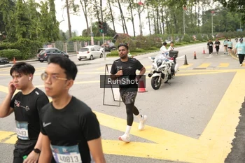 Runner Photo 4261591