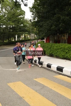 Runner Photo 4261594