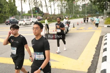 Runner Photo 4261598