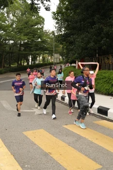 Runner Photo 4261600