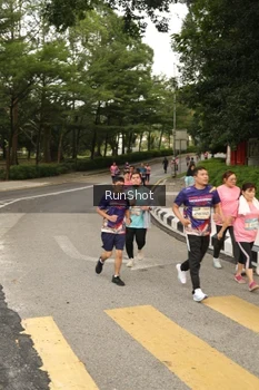 Runner Photo 4261605