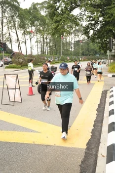 Runner Photo 4261622