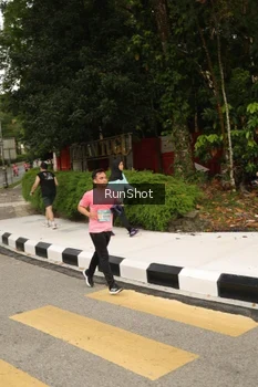 Runner Photo 4261633
