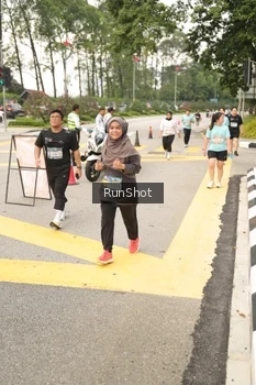 Runner Photo 4261644