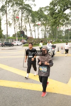 Runner Photo 4261648