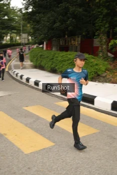 Runner Photo 4261659