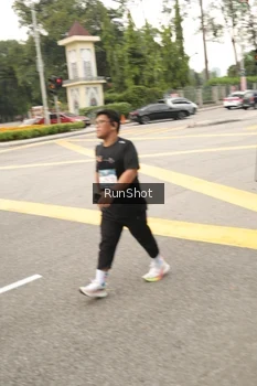Runner Photo 4261661