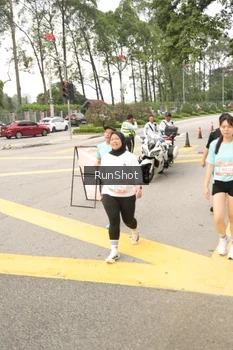 Runner Photo 4261696