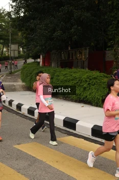 Runner Photo 4261745