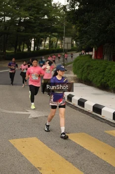 Runner Photo 4261750