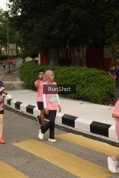 Runner Photo 4261754