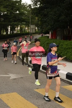 Runner Photo 4261762