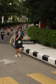 Runner Photo 4261792