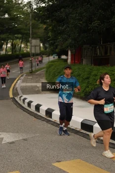 Runner Photo 4261800